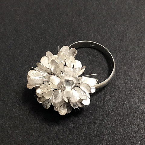 シルバーアクセサリー 花びらシルバーリング