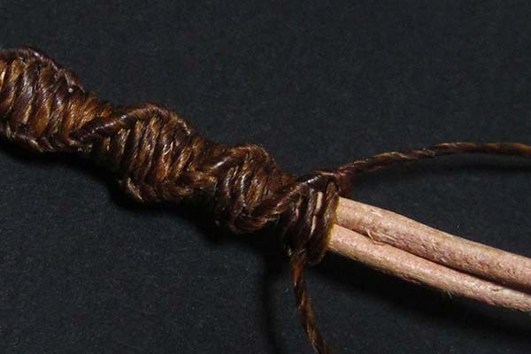革ひも・蝋引き紐の編み方