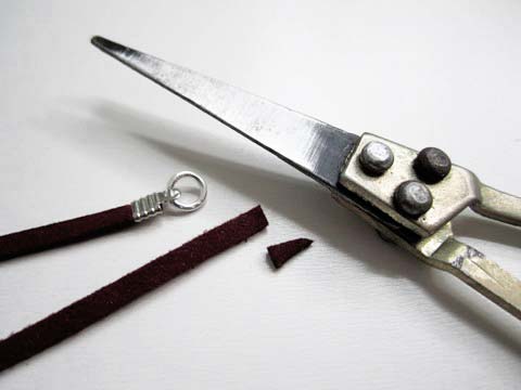 化繊革紐ネックレスの作り方6